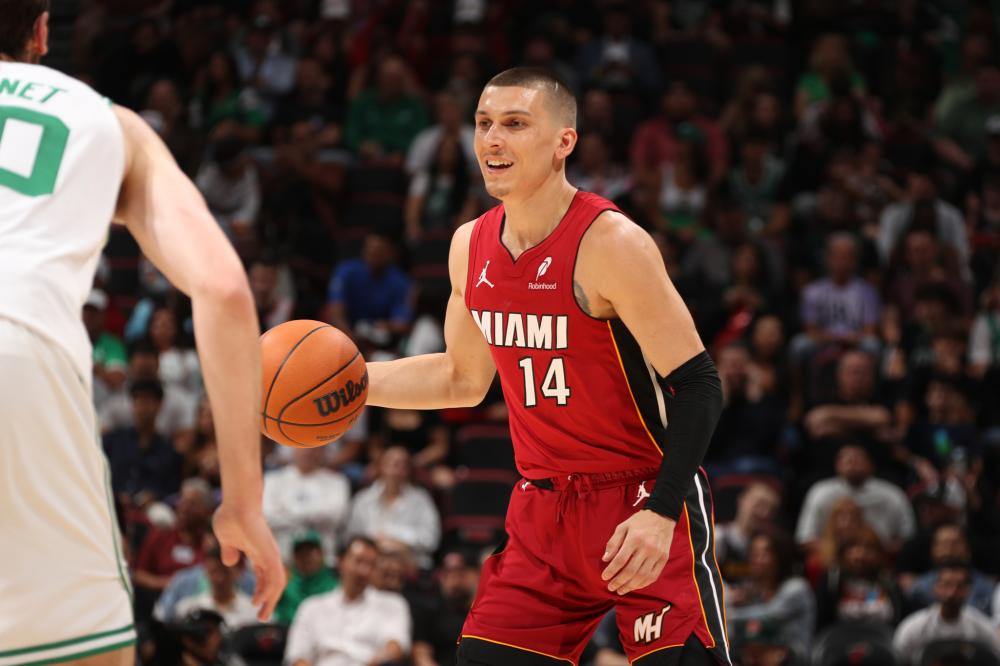 推动全球足 推动全球足