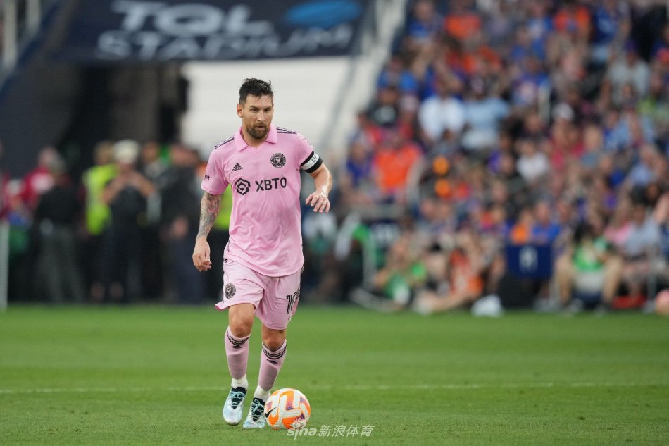 还是对足球 还是对足球