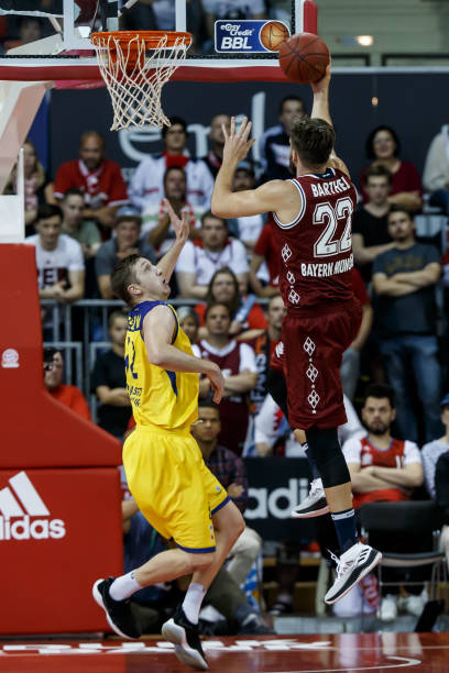 另一名选手 另一名选手